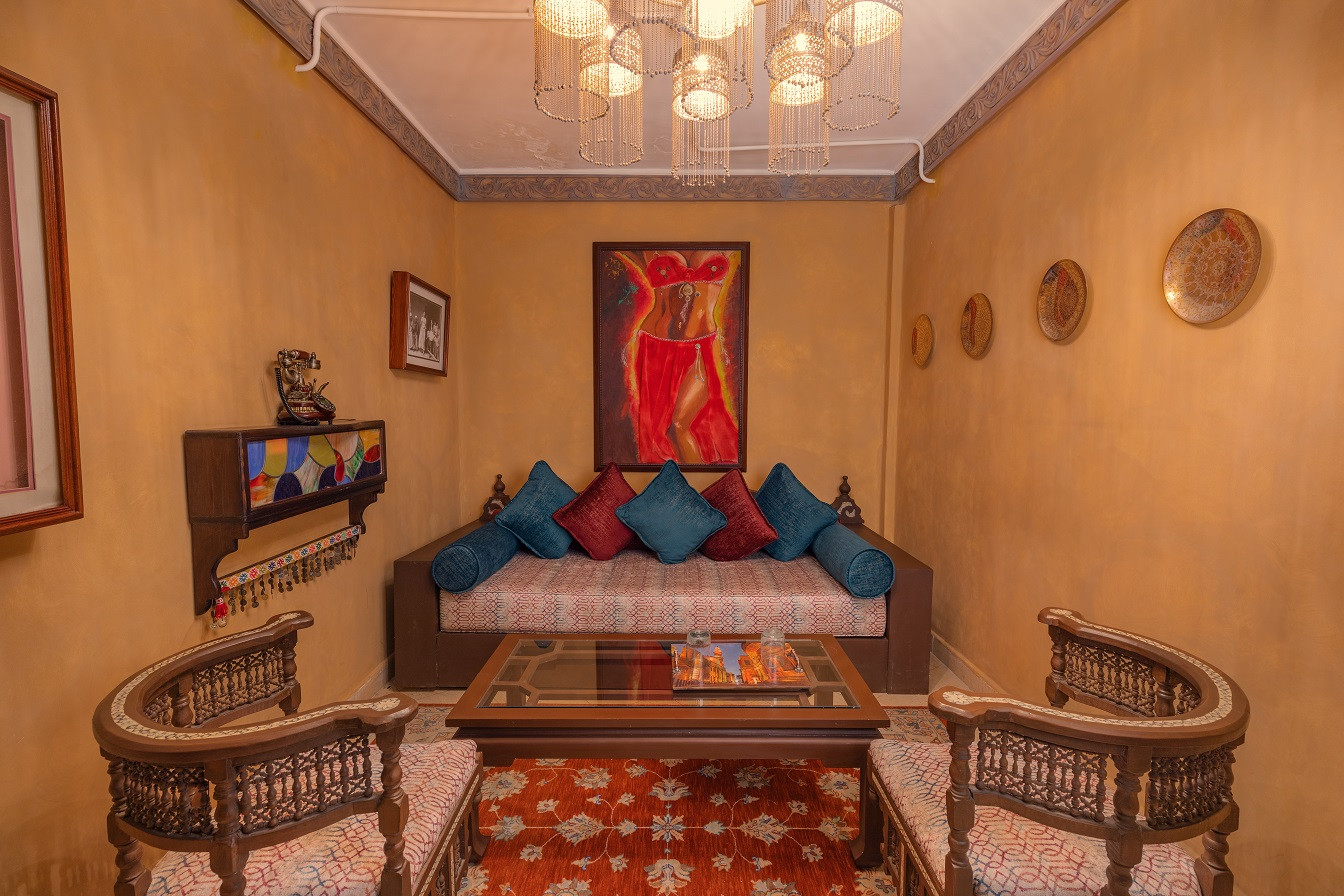 Belly Dancer Suite