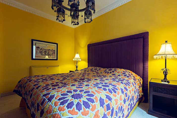Albert Cossery suite bedroom